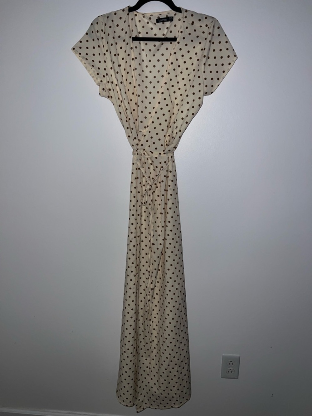 Boohoo Cream Polka Dot Maxi Dress